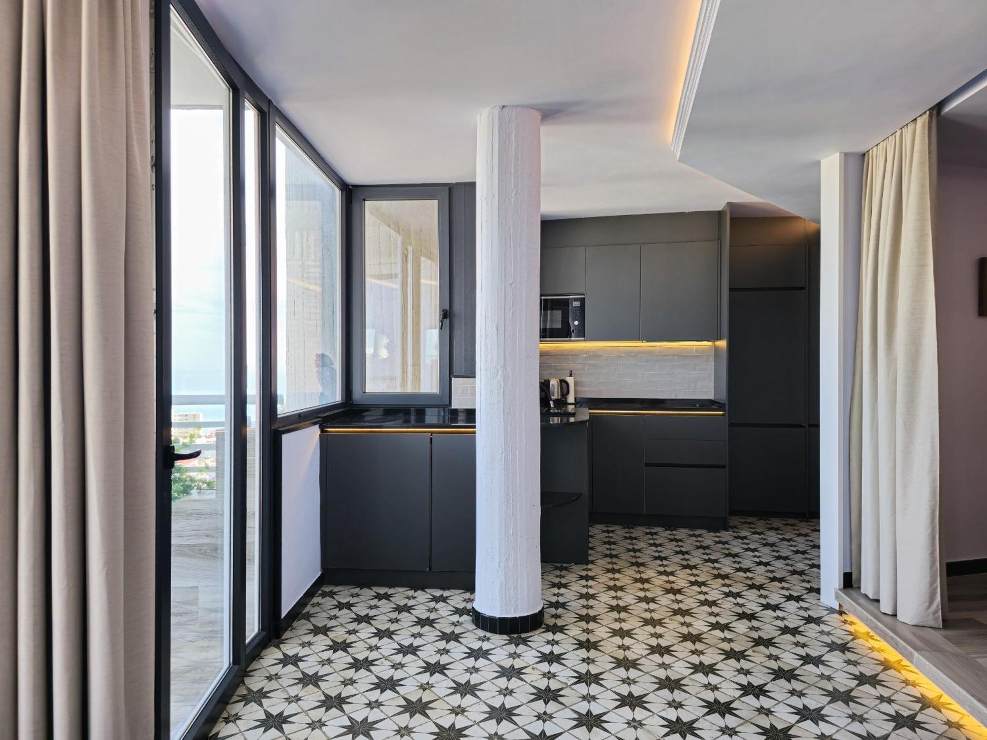 Special Sky Suite - Sea & Mountain Views- Torremolinos Center מראה חיצוני תמונה