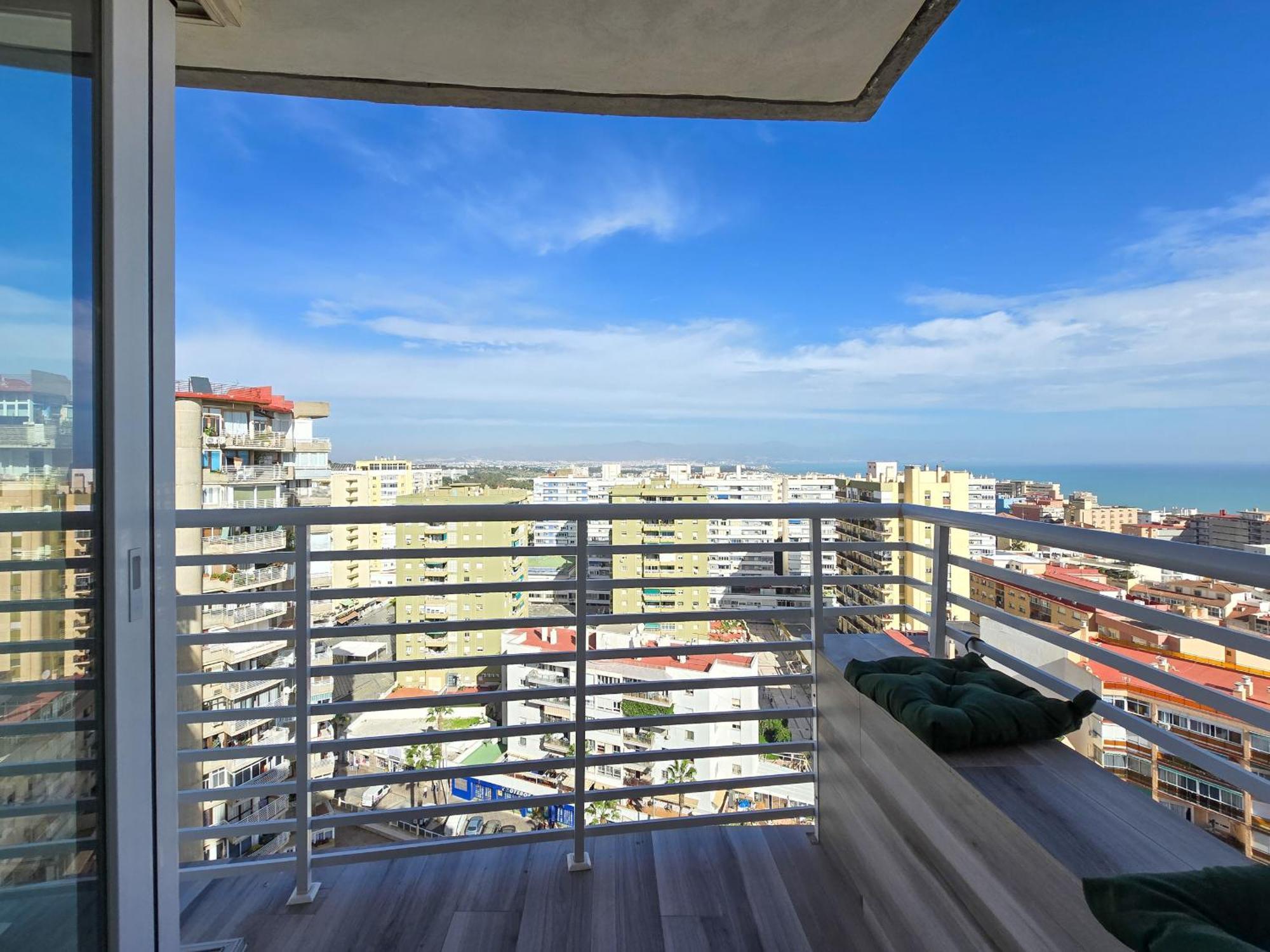 Special Sky Suite - Sea & Mountain Views- Torremolinos Center מראה חיצוני תמונה